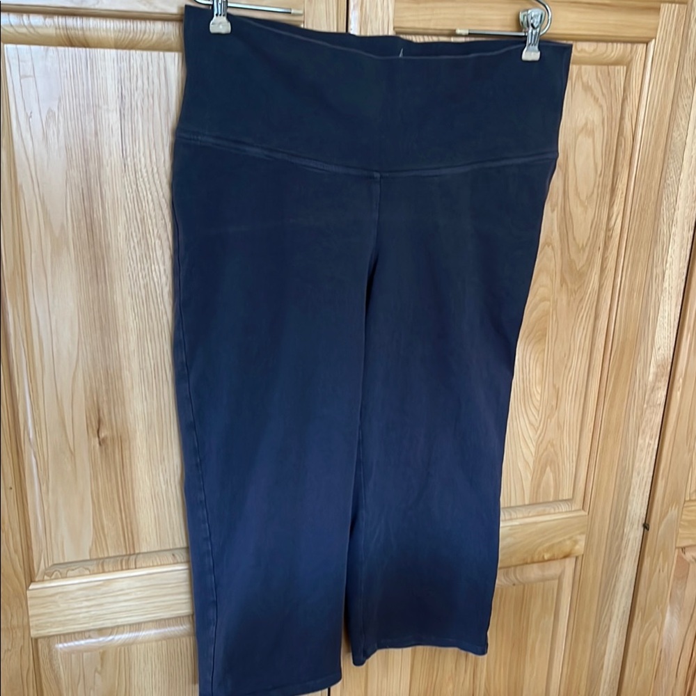Old Navy Active maternity pants L